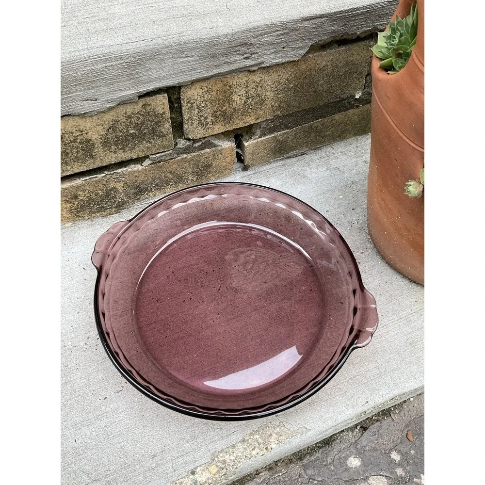 Pyrex 229 Crimped Deep Dish Pie Plate 9.5
